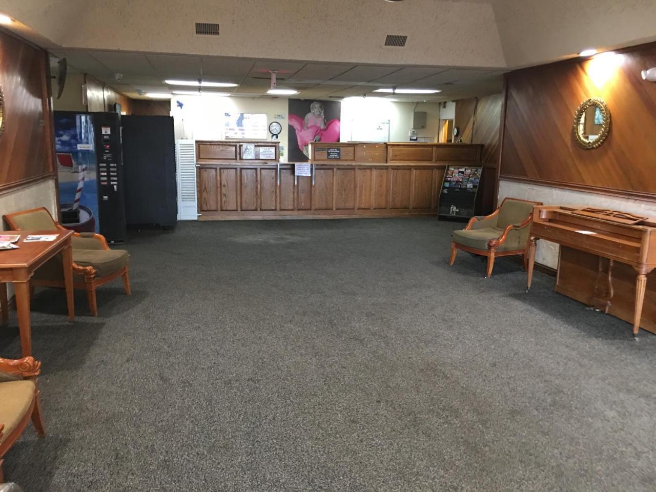 ספארקס Windsor Inn מראה חיצוני תמונה